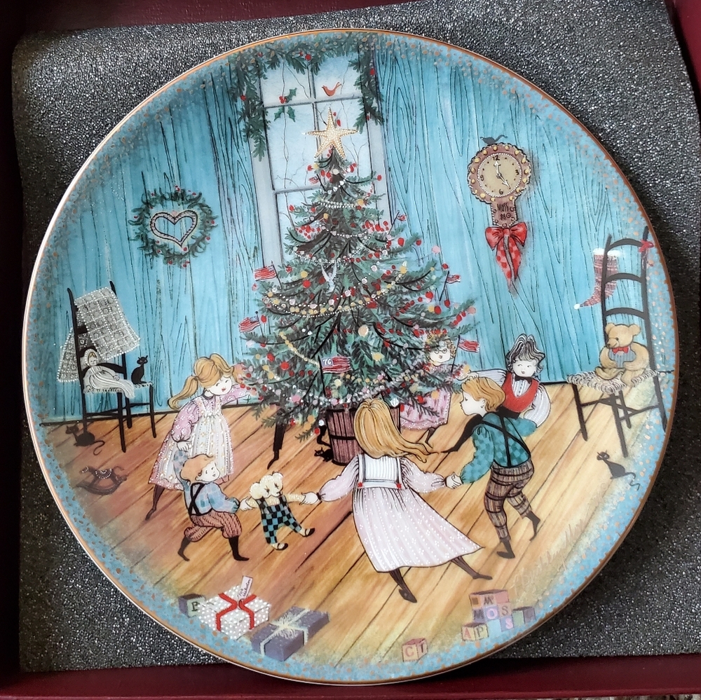 P. Buckley Moss plate Christmas joy